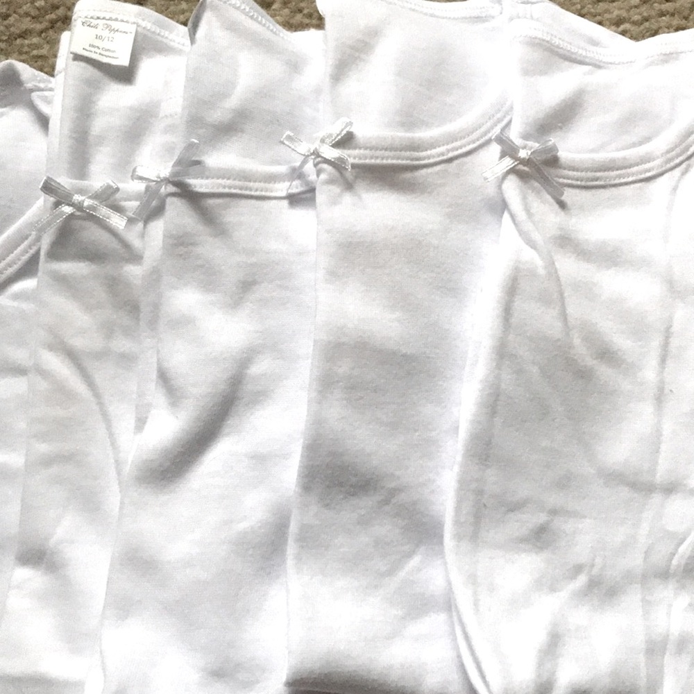 Brand new lot of 6 chili peppers white girls tees